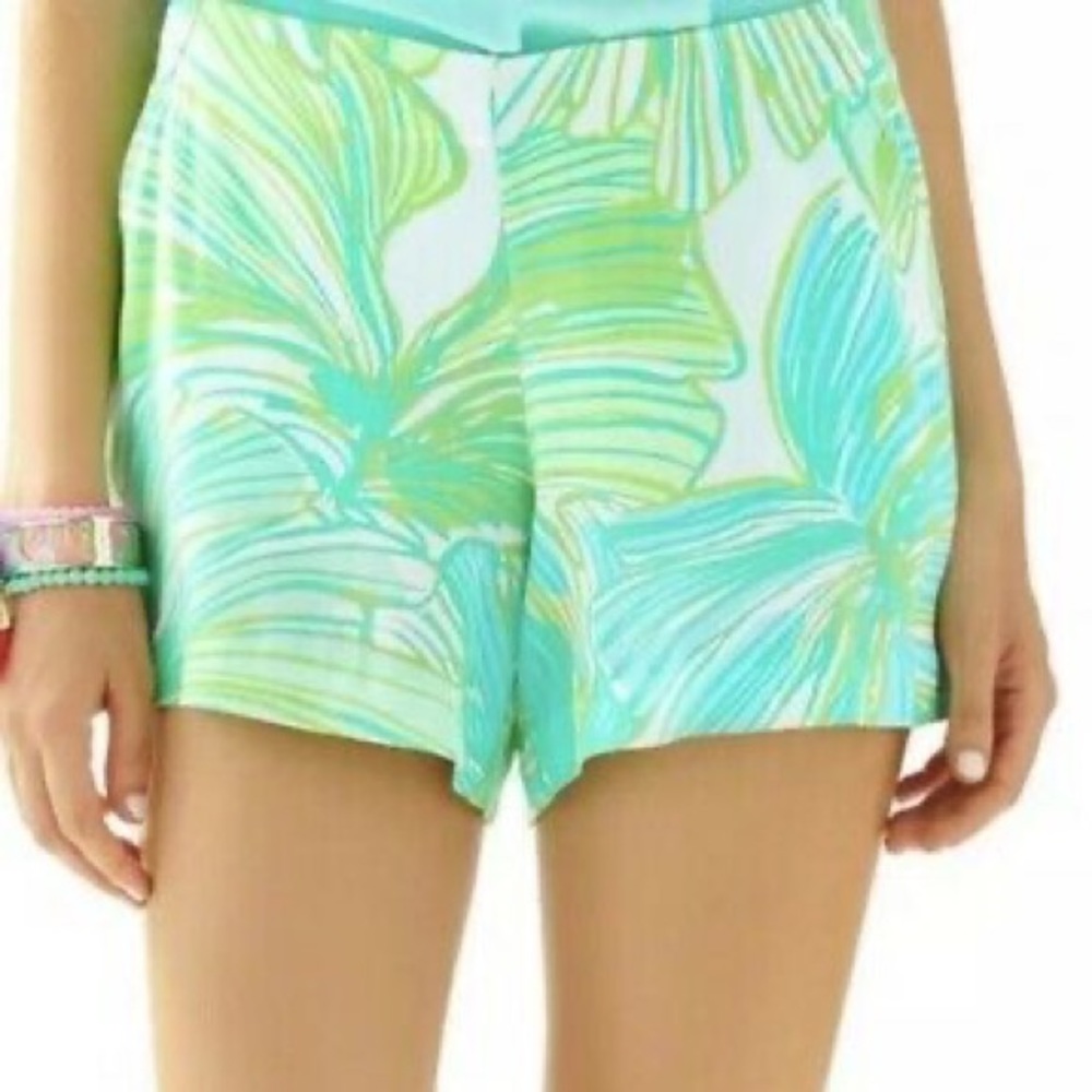 EUC Lilly Pulitzer Jeannie Short Size 4